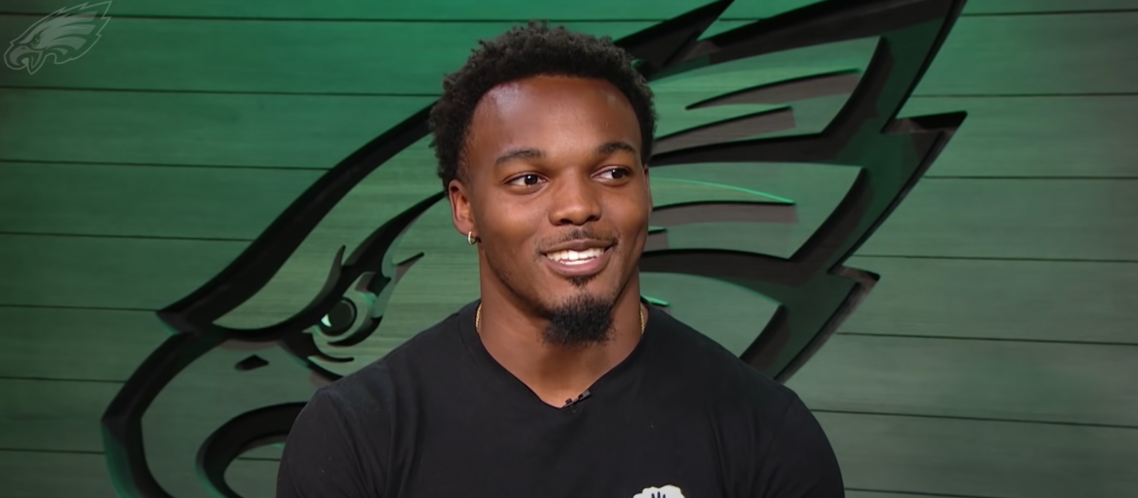 Nakobe Dean on working with new Eagles linebackers